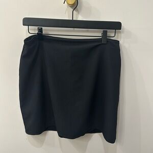 Abercrombie black skort with built in shorts